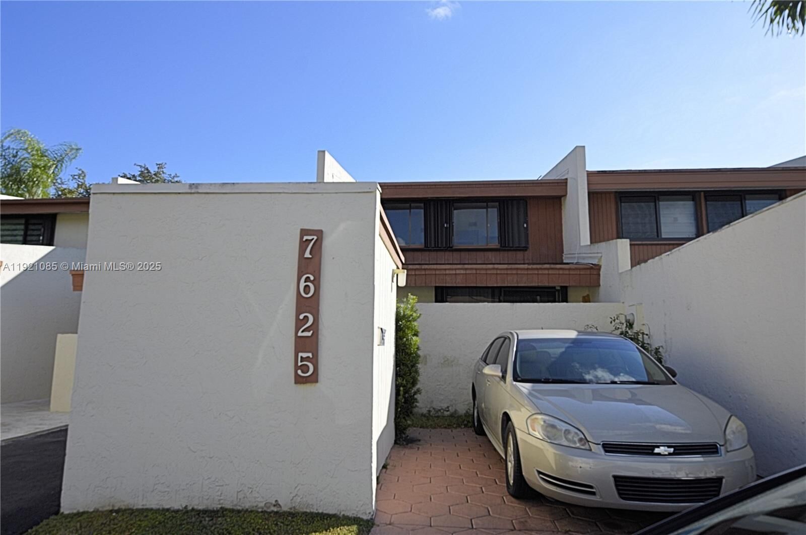 Property Photo:  7625 SW 106th Ave  FL 33173 