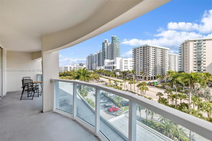 Property Photo:  3800 S Ocean Dr 516  FL 33019 