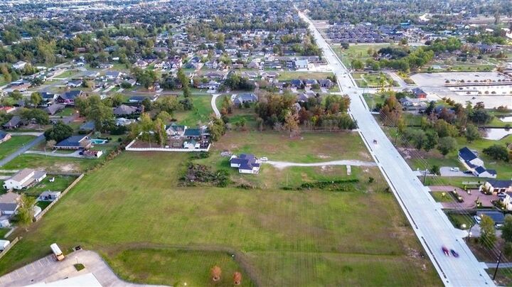 Property Photo:  3609 W Prien Lake Road W  LA 70605 