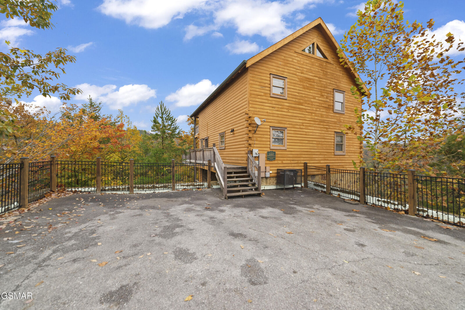 Property Photo: 1447 Eagle Cloud Way TN 37862