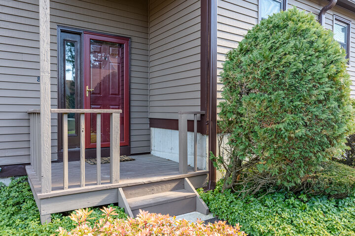 Property Photo:  84 Stillmeadow Circle 84  CT 06468 