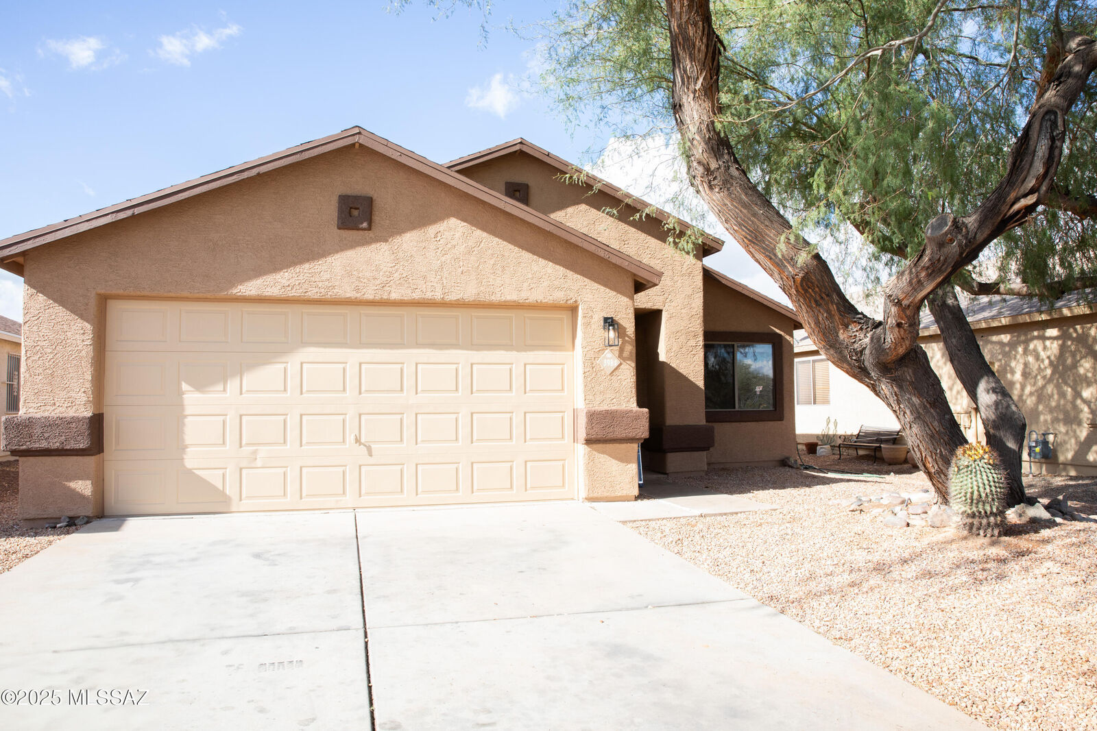 Property Photo: 5984 S Nantac Rim Drive AZ 85706