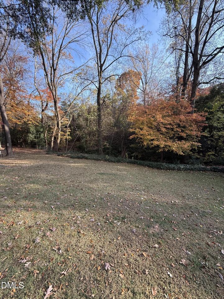 Property Photo:  1112 Hardimont Road  NC 27609 