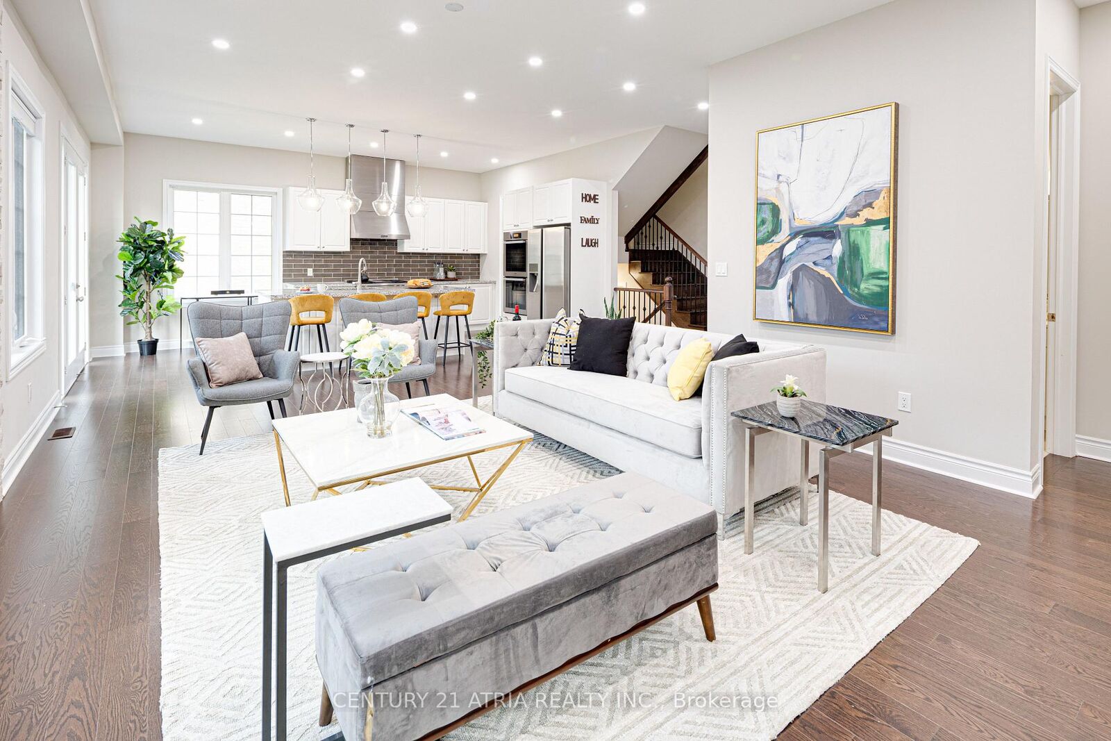 Property Photo:  19 Match Point Court  ON L4G 3J1 