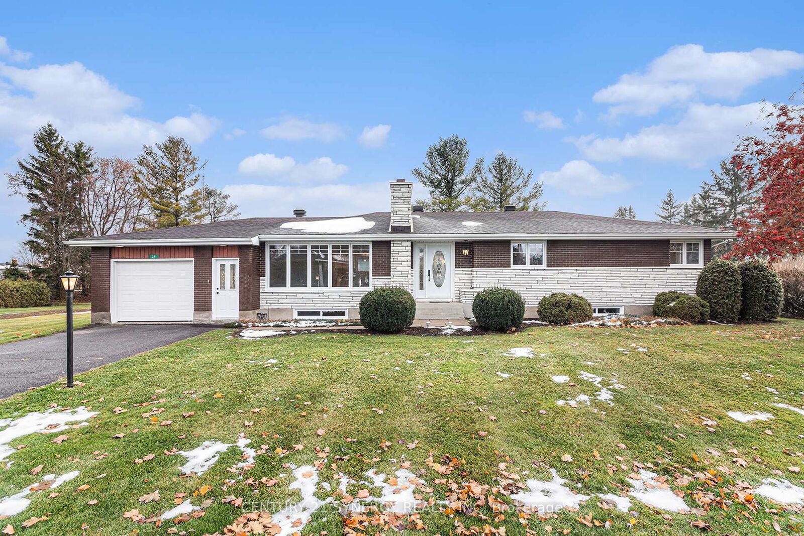 Property Photo: 24 Champagne Street W B ON K0A 1R0