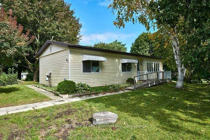 41 Trefoil Drive N  Innisfil ON L9S 1P7 photo