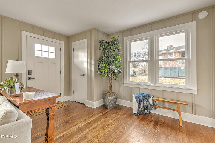 Property Photo:  1000 Lincoln Avenue  TN 37604 