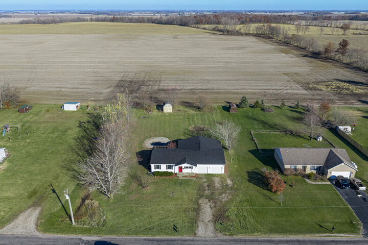 Property Photo: 8953 Davisson Road OH 43044