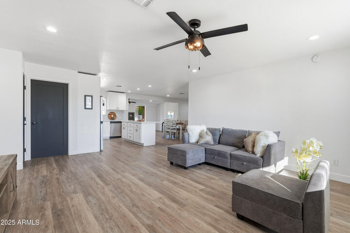 Property Photo: 1400 W Megan Street AZ 85224