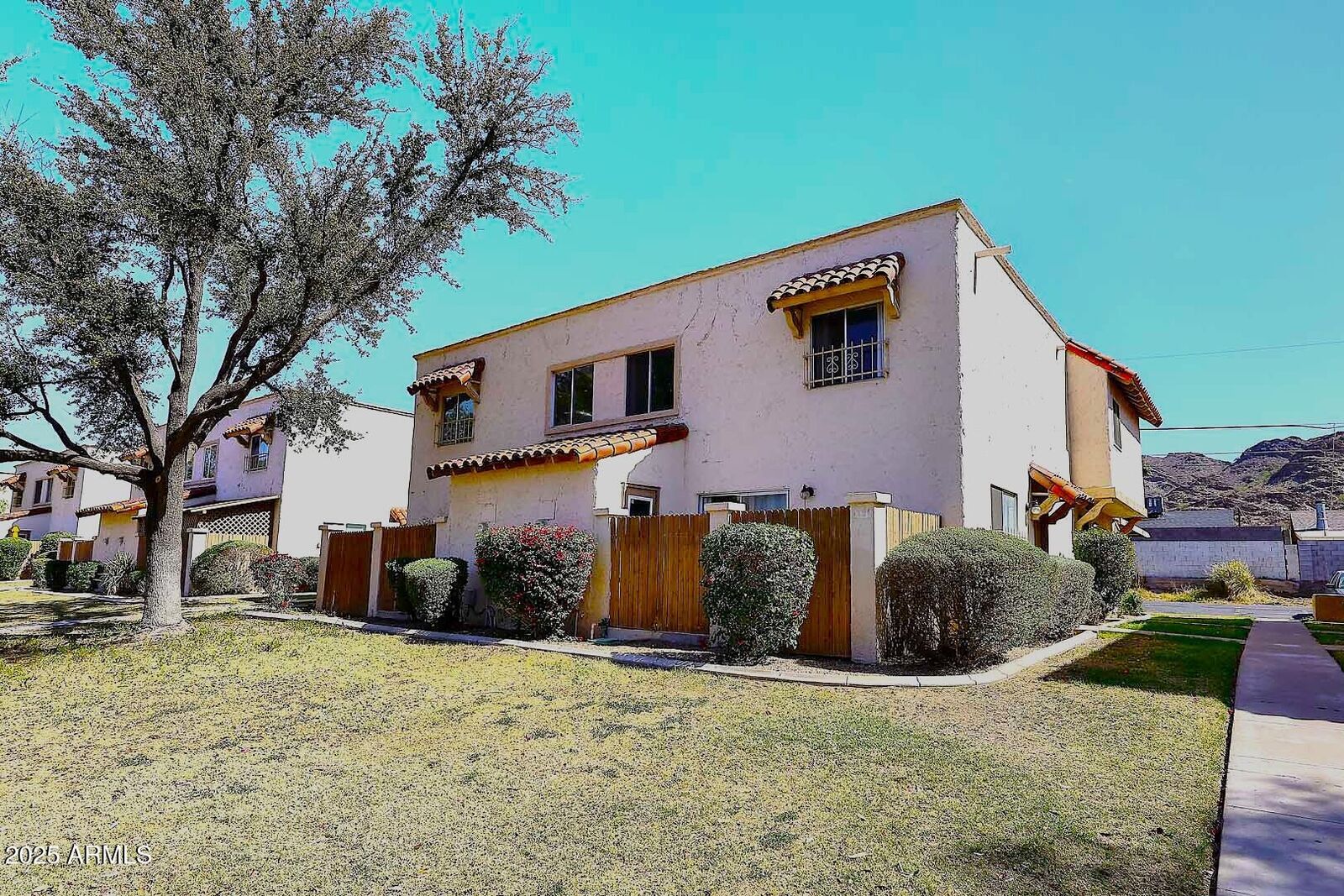 Property Photo:  8819 N 12th Place  AZ 85020 