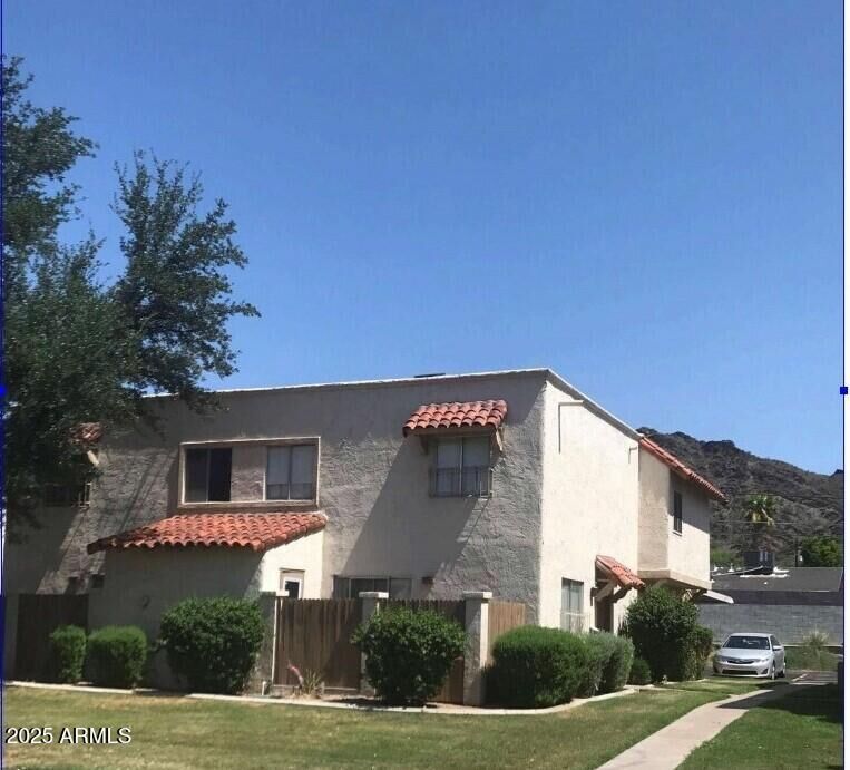 Property Photo:  8819 N 12th Place  AZ 85020 