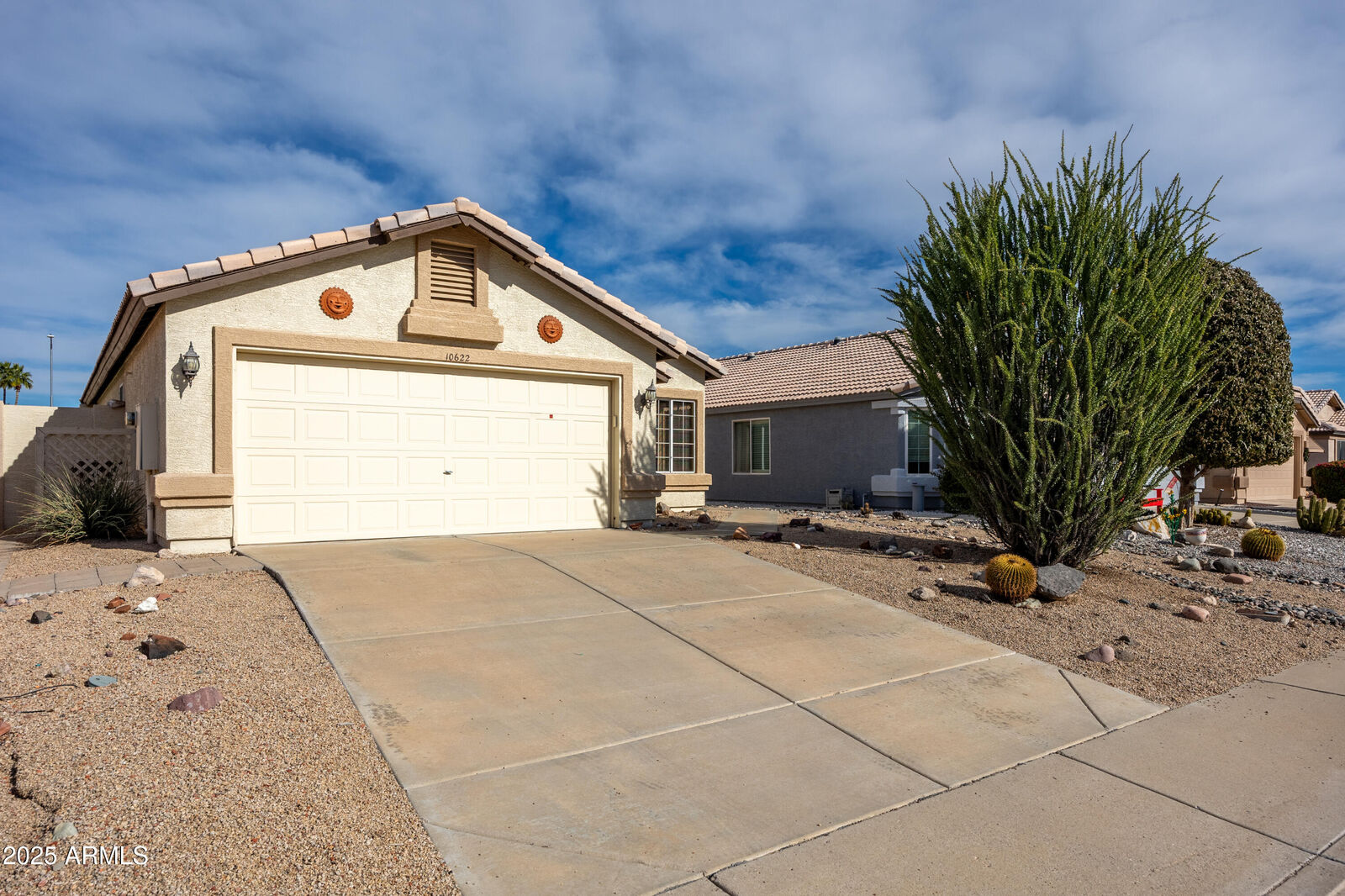 Property Photo: 10622 W Mohawk Lane AZ 85382