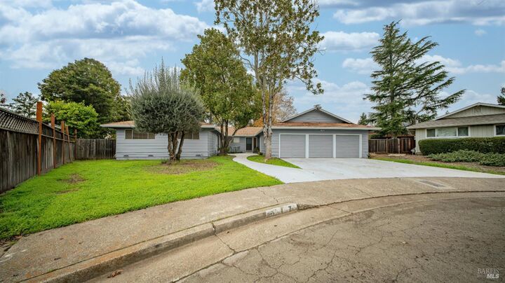 Property Photo:  7 Portola Court  CA 95409 