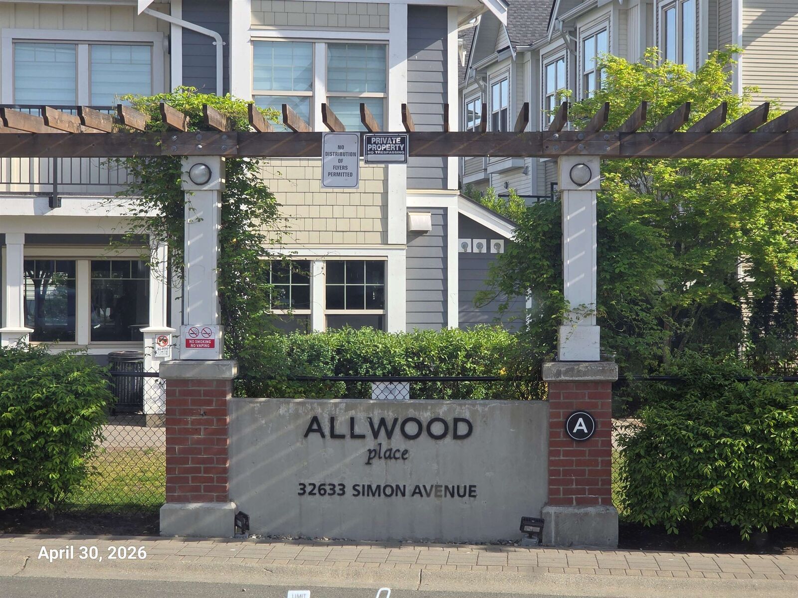 Property Photo: 32633 Simon Avenue 26 BC V2T 0G9