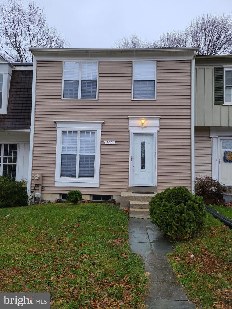 Property Photo:  2224 Prince Of Wales Court  MD 20716 
