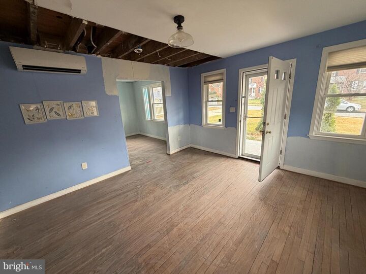 Property Photo:  704 Dorchester Road  MD 21229 