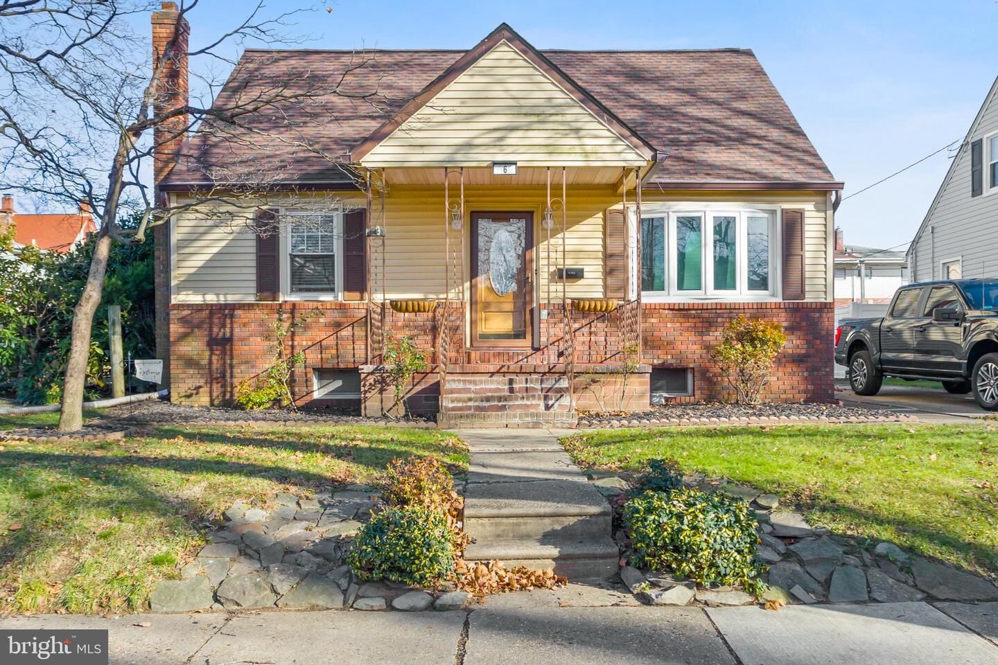 Property Photo:  6 7th Avenue  NJ 08554 