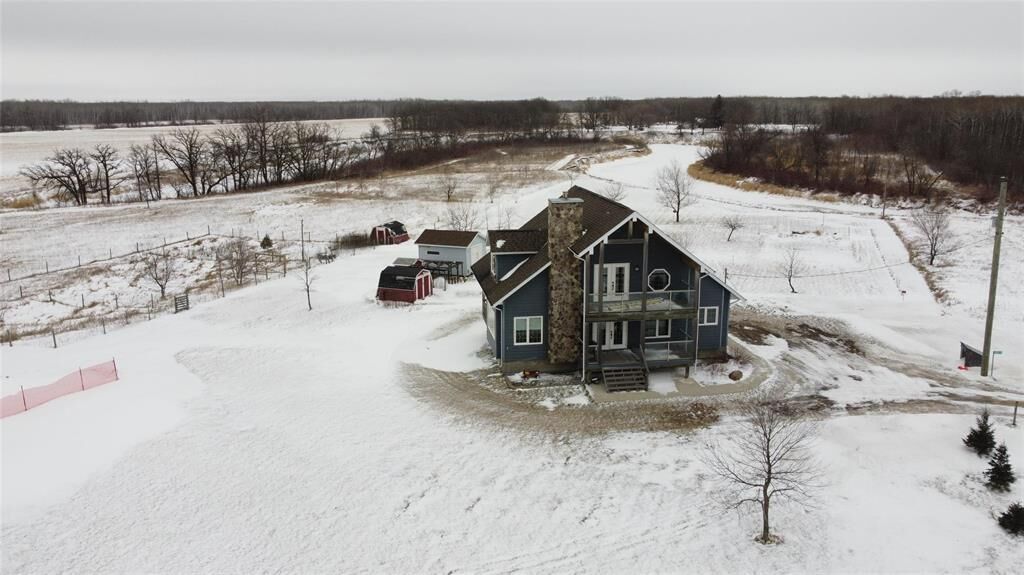 Property Photo: 29003 11 Road North MB R0A 1P0