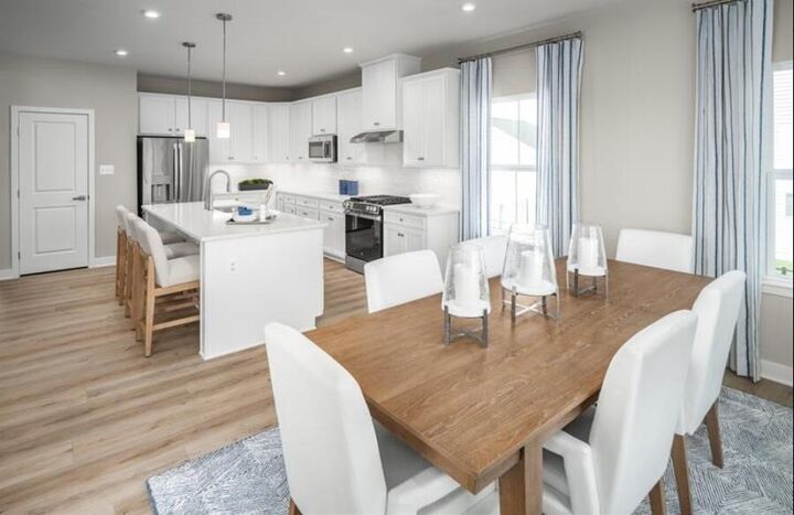 Property Photo: 1027 Thinleaf Avenue SC 29472