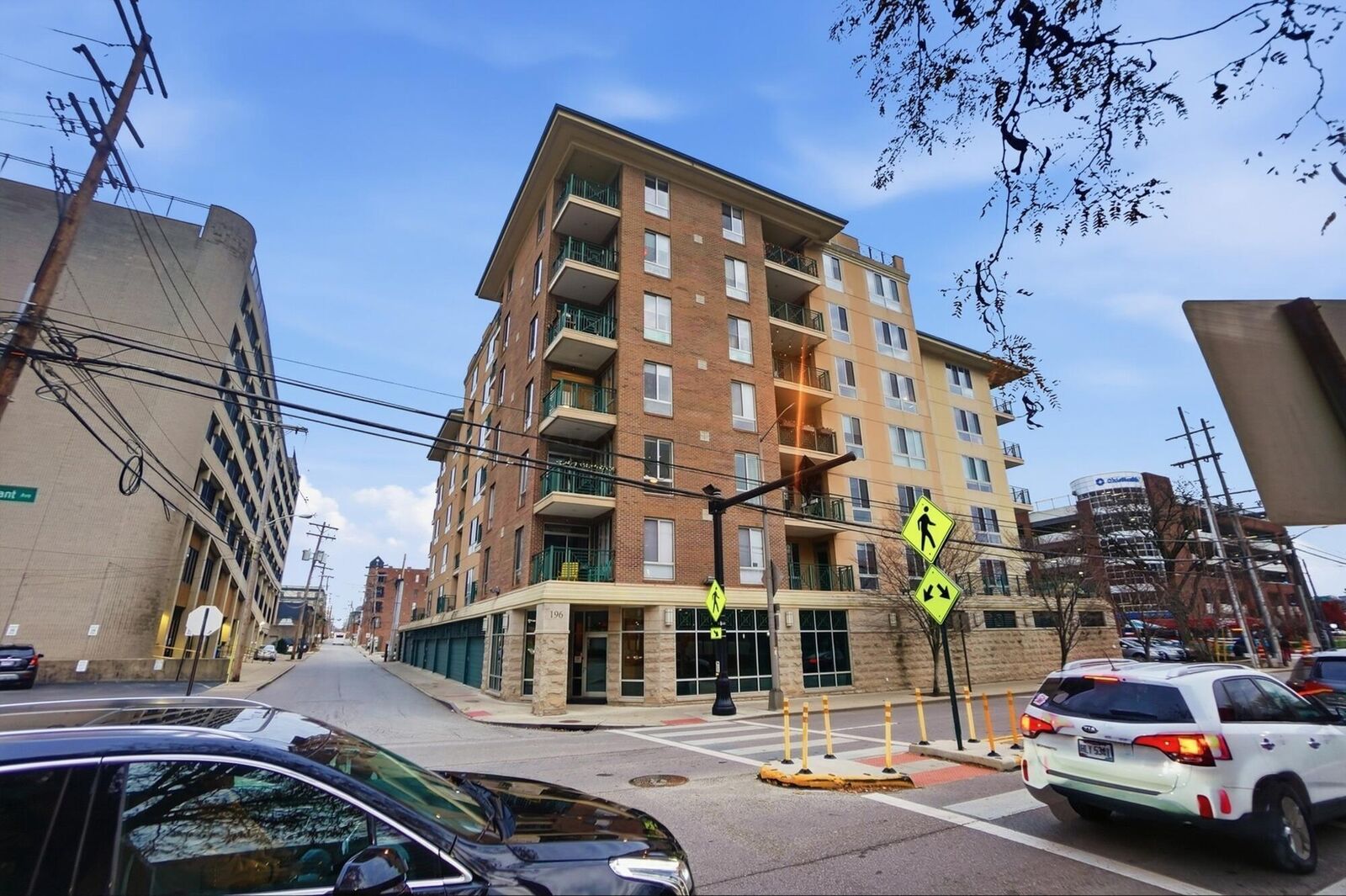 Property Photo:  196 S Grant S Avenue  OH 43215 