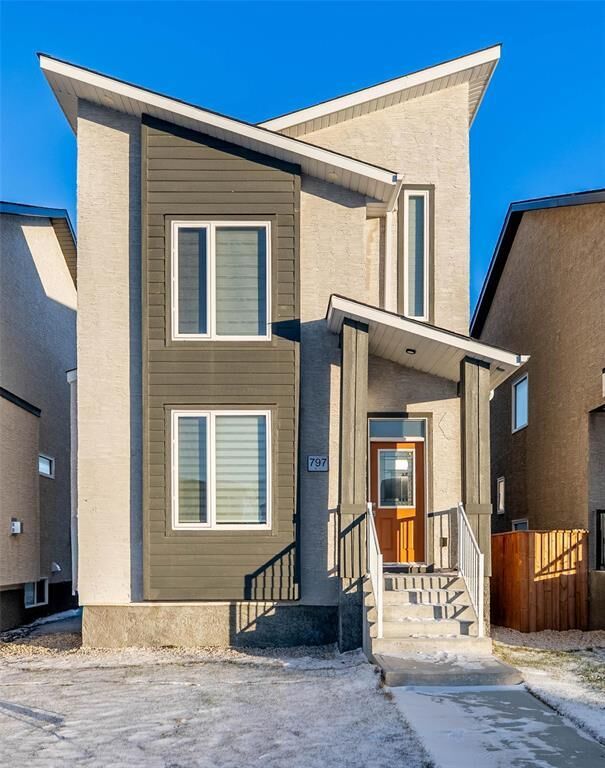 Property Photo:  797 De La Seigneurie Boulevard  MB R3X 0T1 