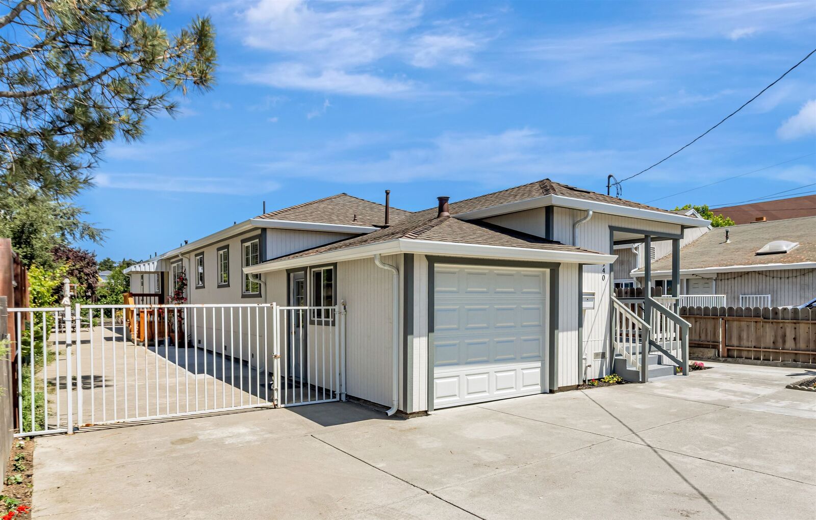 Property Photo:  2940 Somerset Ave  CA 94546 