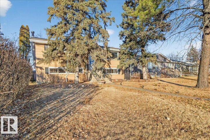 Property Photo:  16206 79A Avenue NW  AB T5R 3J1 