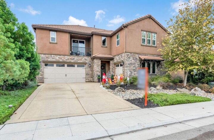 Property Photo: 638 Mesa Drive S CA 93636