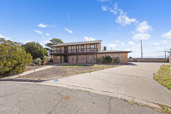 5829 Vista Corona Court  El Paso TX 79912 photo