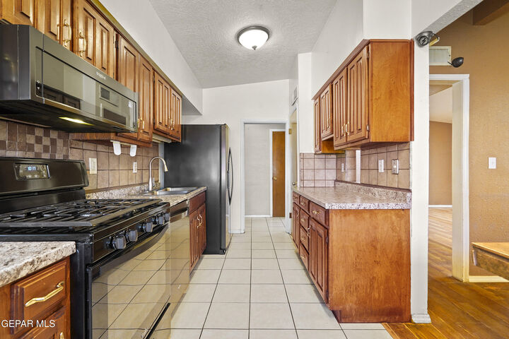 Property Photo: 9849 Minuteman Street TX 79924