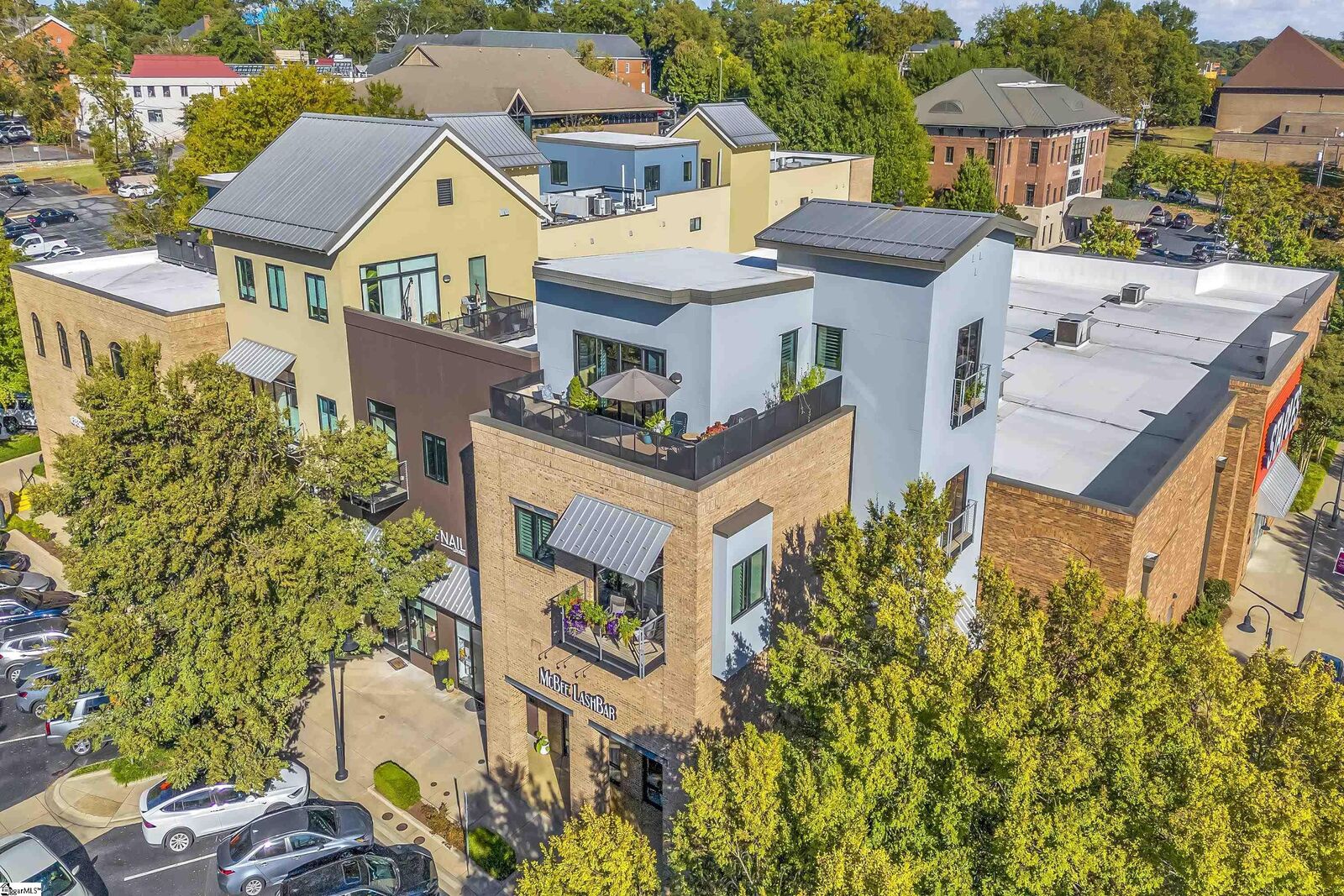 Property Photo:  500 E McBee Avenue #5202  SC 29601 