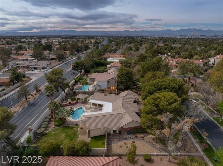 Property Photo:  9 Quail Run Road  NV 89014 