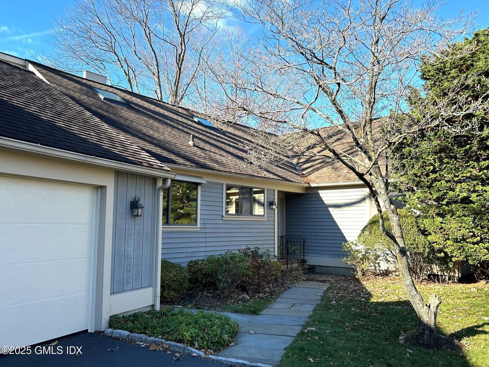 Property Photo:  505 W Lyon Farm Drive 505  CT 06831 