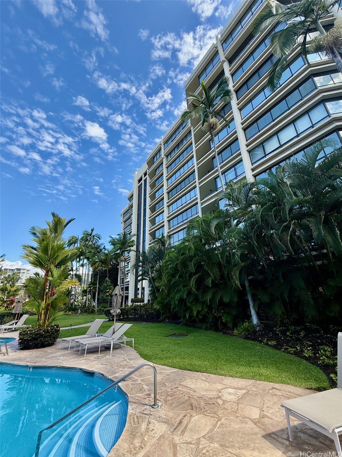 Property Photo:  1525 Wilder Avenue 803  HI 96822 