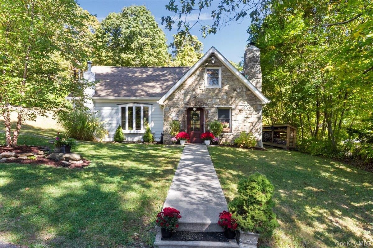 Property Photo:  12 Philipse Road  NY 10512 