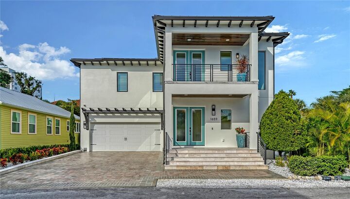 Property Photo:  1659 Devonshire Lane  FL 34236 