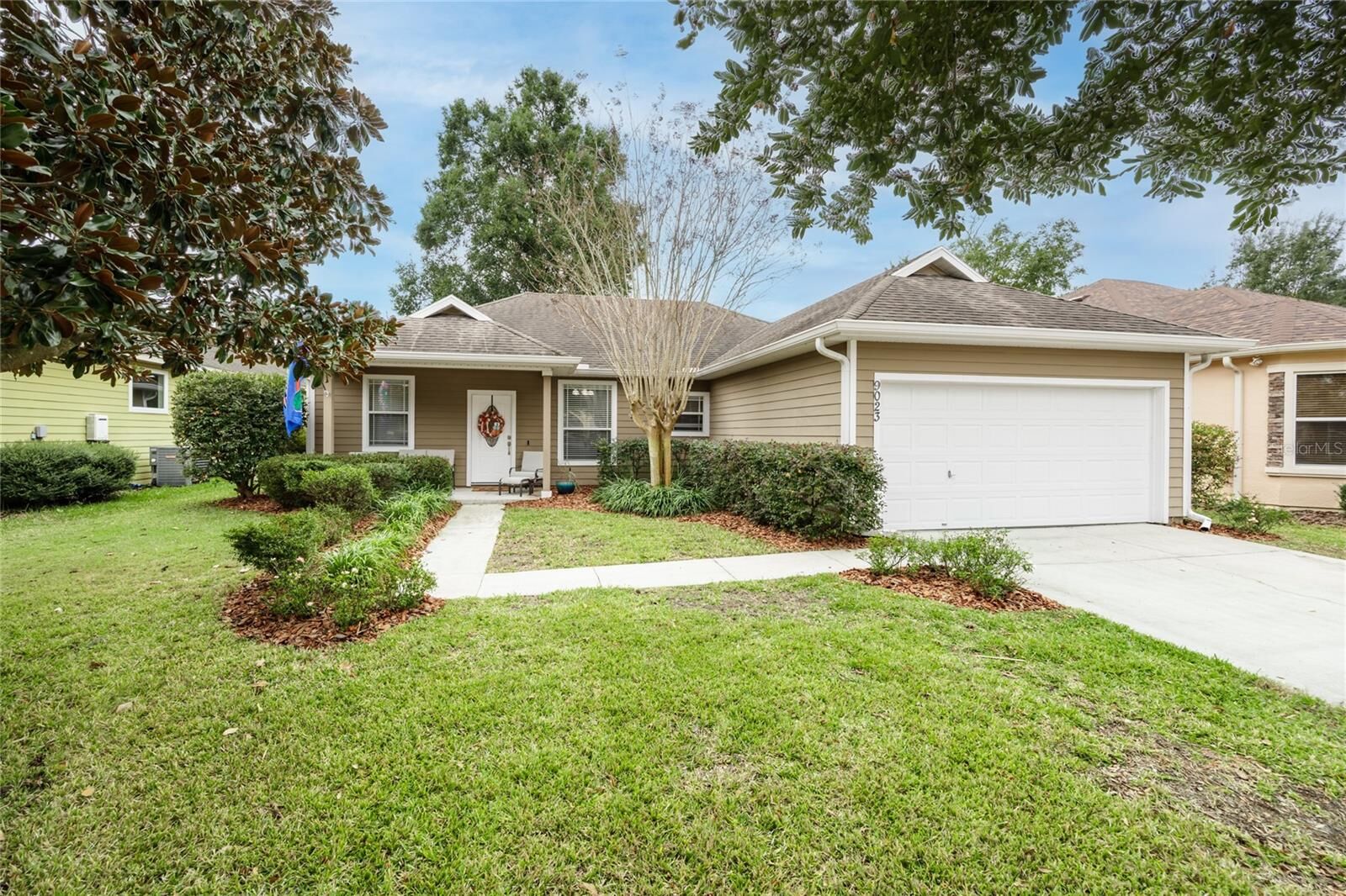 Property Photo: 9023 SW 75th Lane FL 32608
