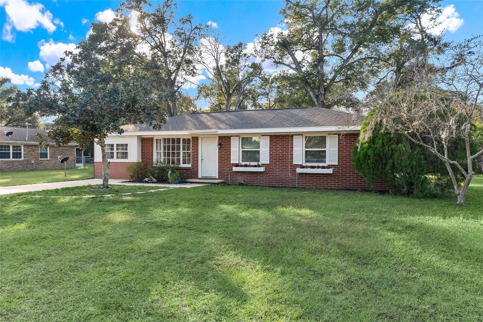 Property Photo:  500 College Avenue  FL 34731 