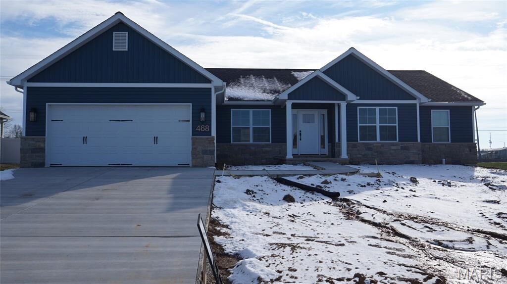 Property Photo:  468 Hayden Drive  IL 62298 