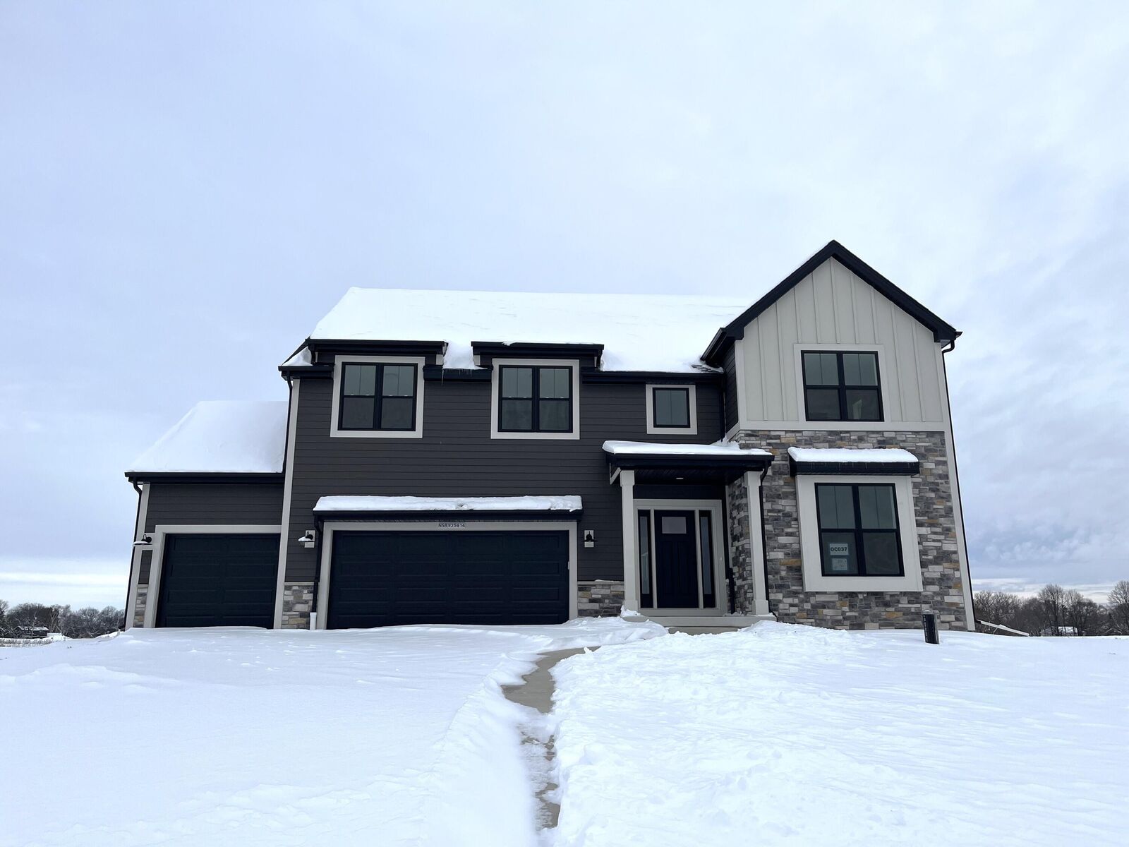 Property Photo: N58w25914 Autumn Way WI 53089