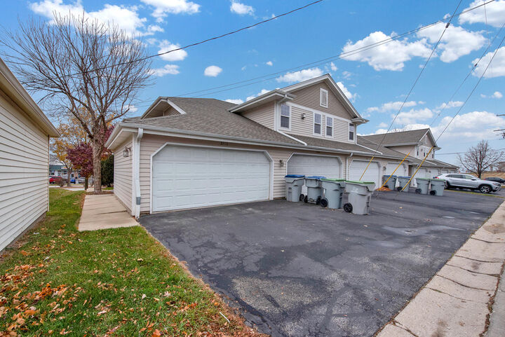 Property Photo:  2023 W Layton Ave 8  WI 53221 