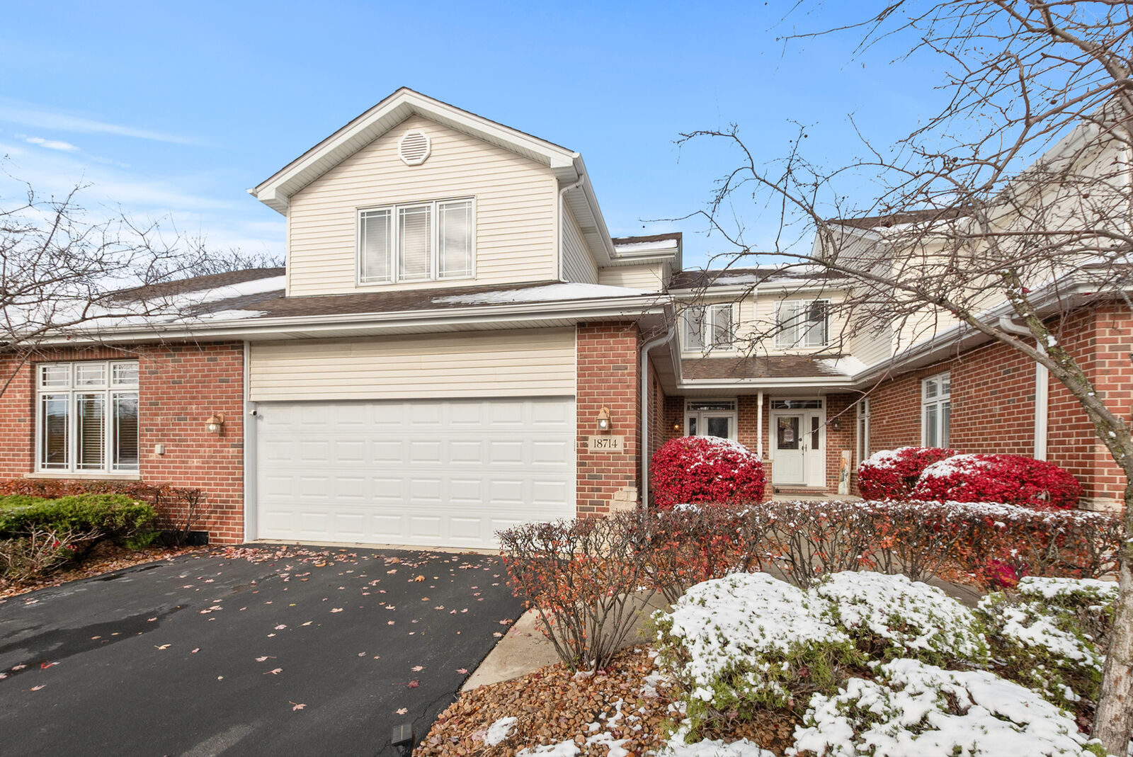 Property Photo:  18714 Wren Circle  IL 60448 