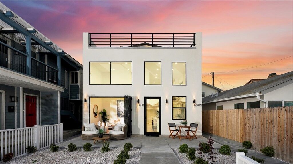 Property Photo:  808 W Balboa Front  CA 92661 