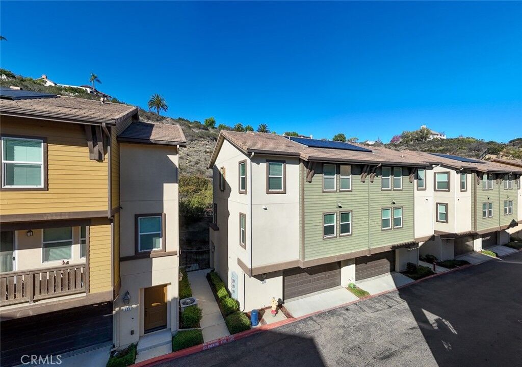 Property Photo: 334 Mission Terrace Ave CA 92069