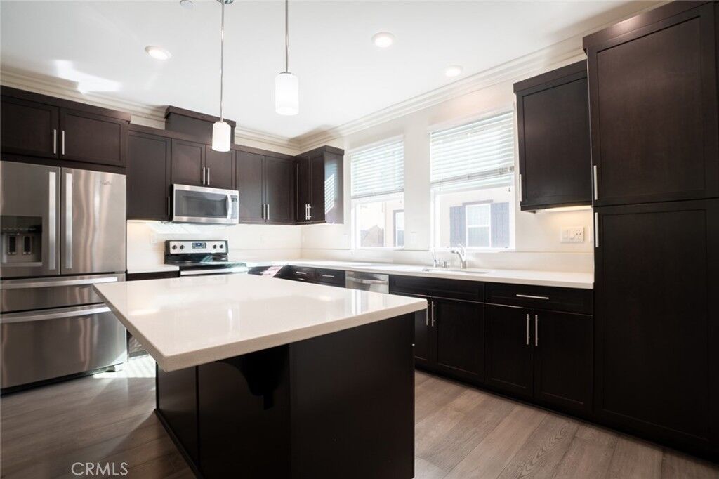 Property Photo:  334 Mission Terrace Ave  CA 92069 