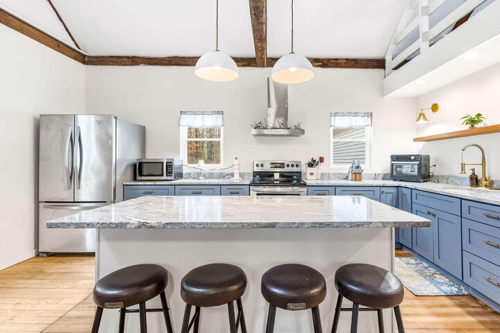 Property Photo:  1574 Foxes Ridge Road  ME 04001 