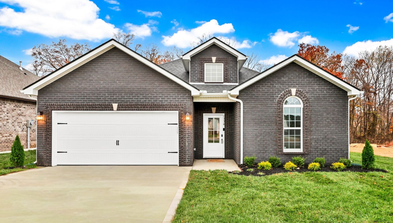 Property Photo:  1330 English Oak Dr  TN 37043 
