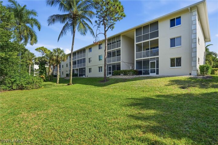 Property Photo:  3021 Sandpiper Bay Circle E202  FL 34112 