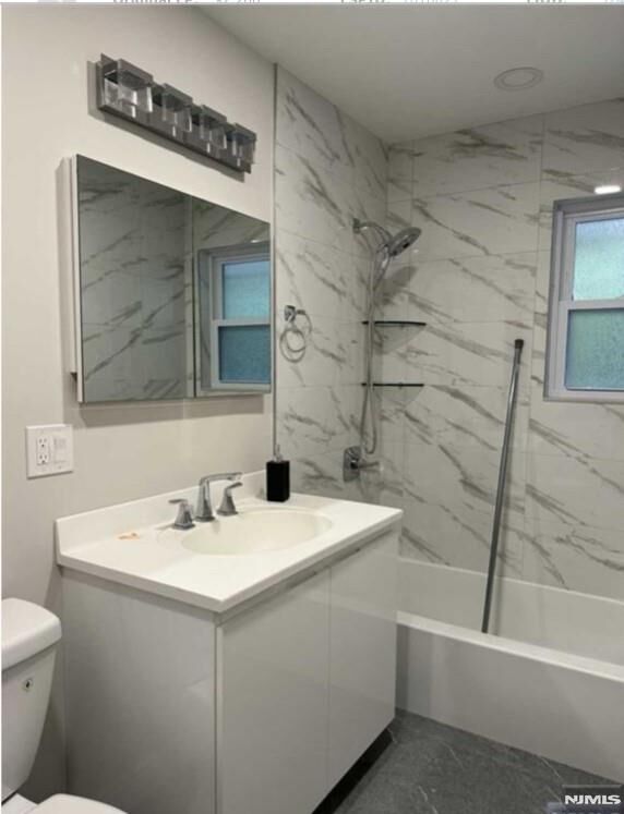 Property Photo: 95 N Maple Avenue 2095 NJ 07656