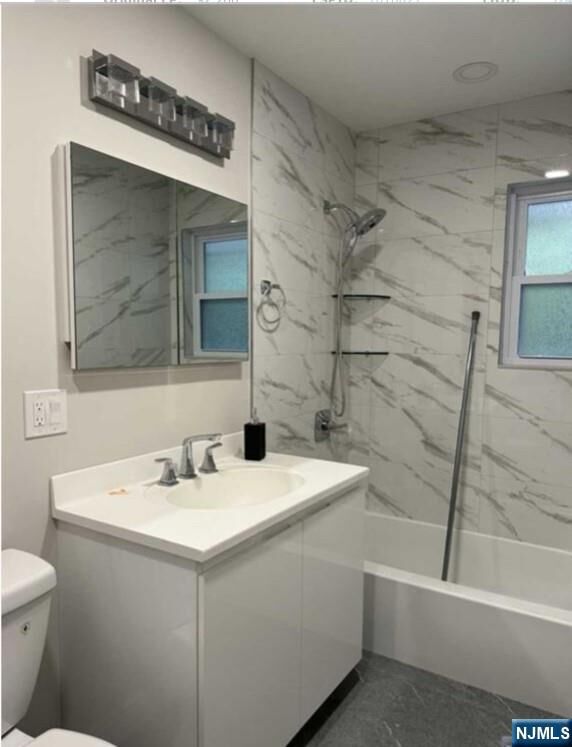 Property Photo: 95 N Maple Avenue 2095 NJ 07656